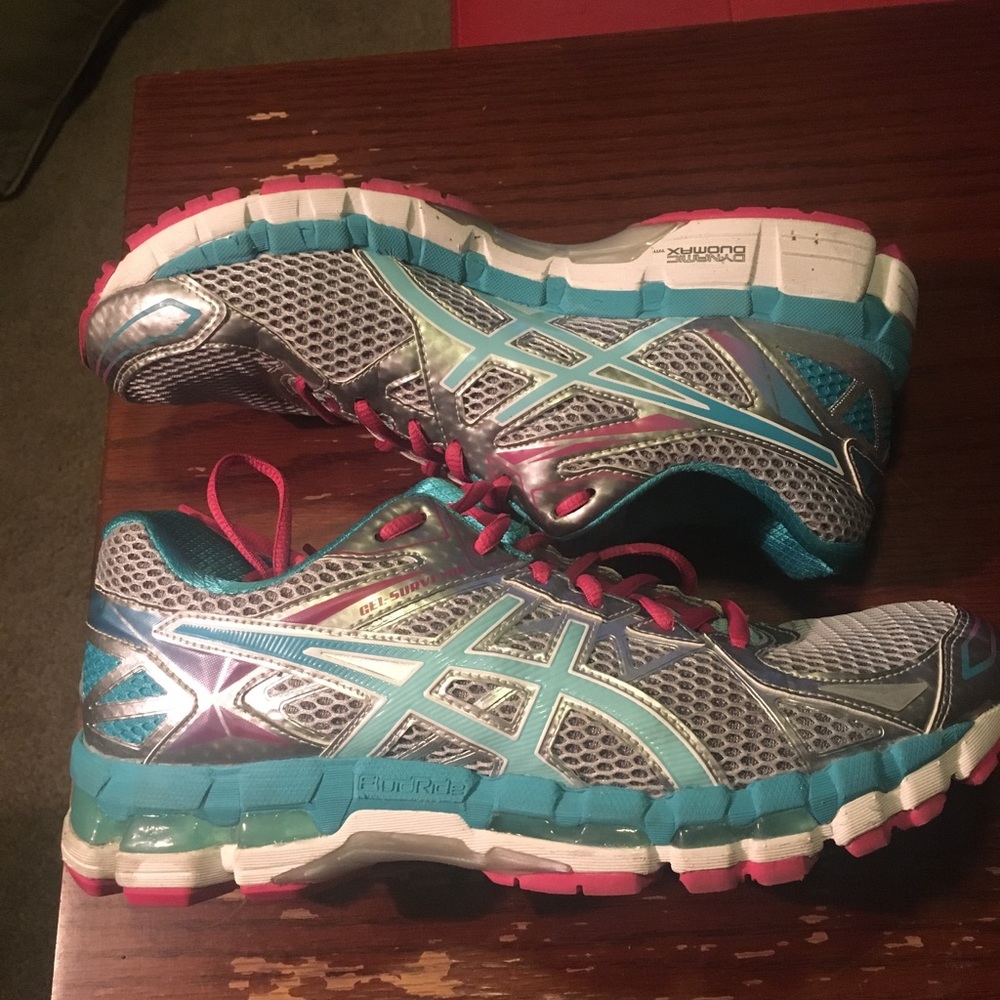 Asics Gel Surveyor Women size 10