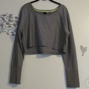 Mondetta Hi/Lo, LS Cropped Athletic Top.