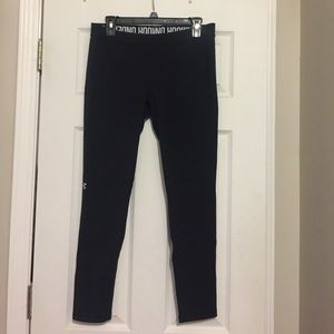 Excellent condition, Under Armour black leggings