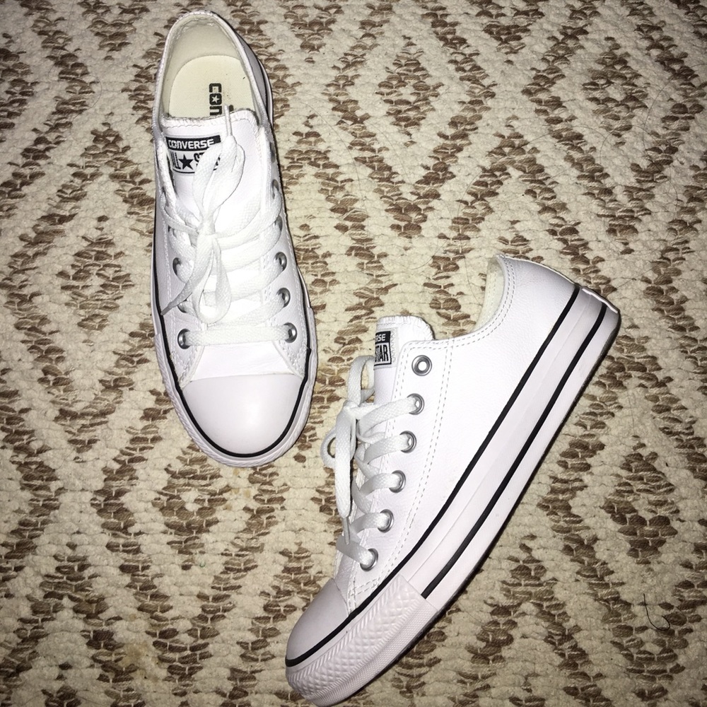 White Leather Lowtop Converse