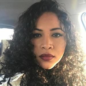 Meet your Posher, Rebeca