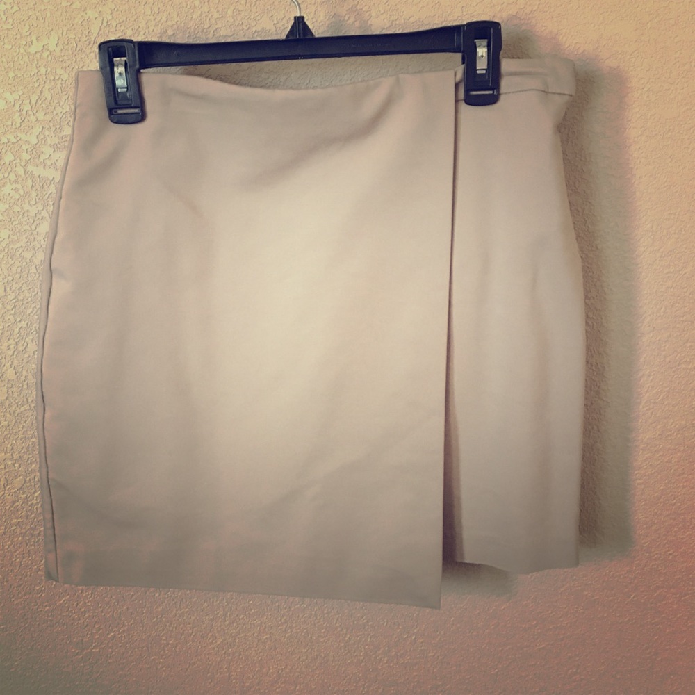 Khaki skirt size 8