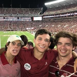 Meet your Posher, Logan