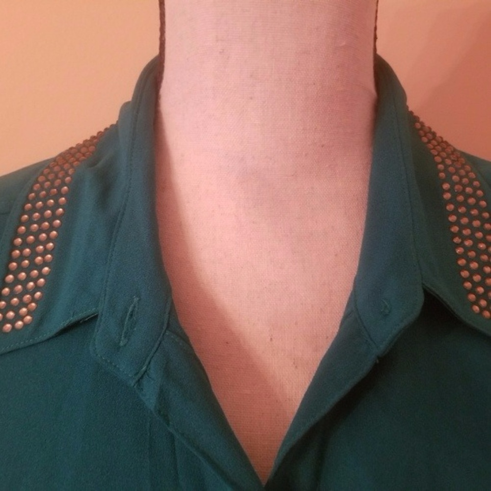 🥂Stylish medium top