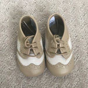 Shoes from outfit (seepage )