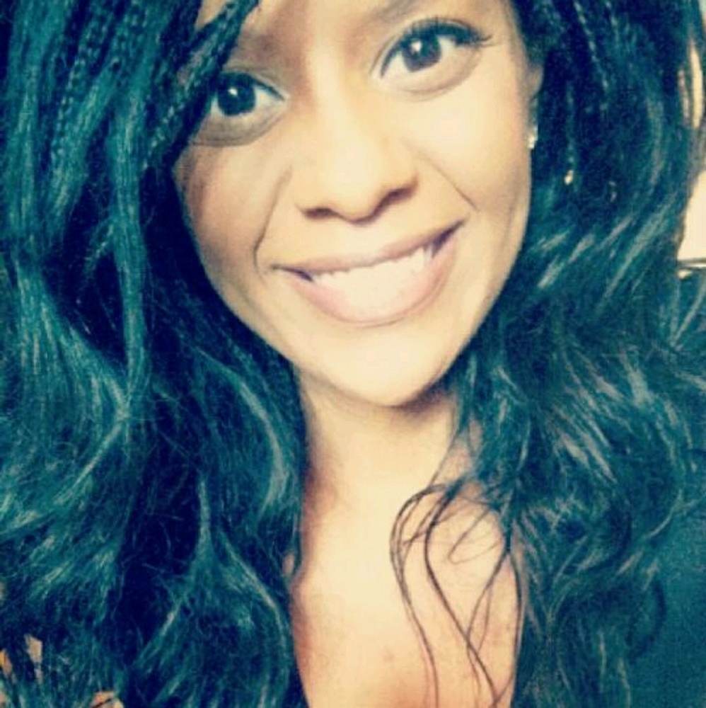 Meet your Posher, Casimira