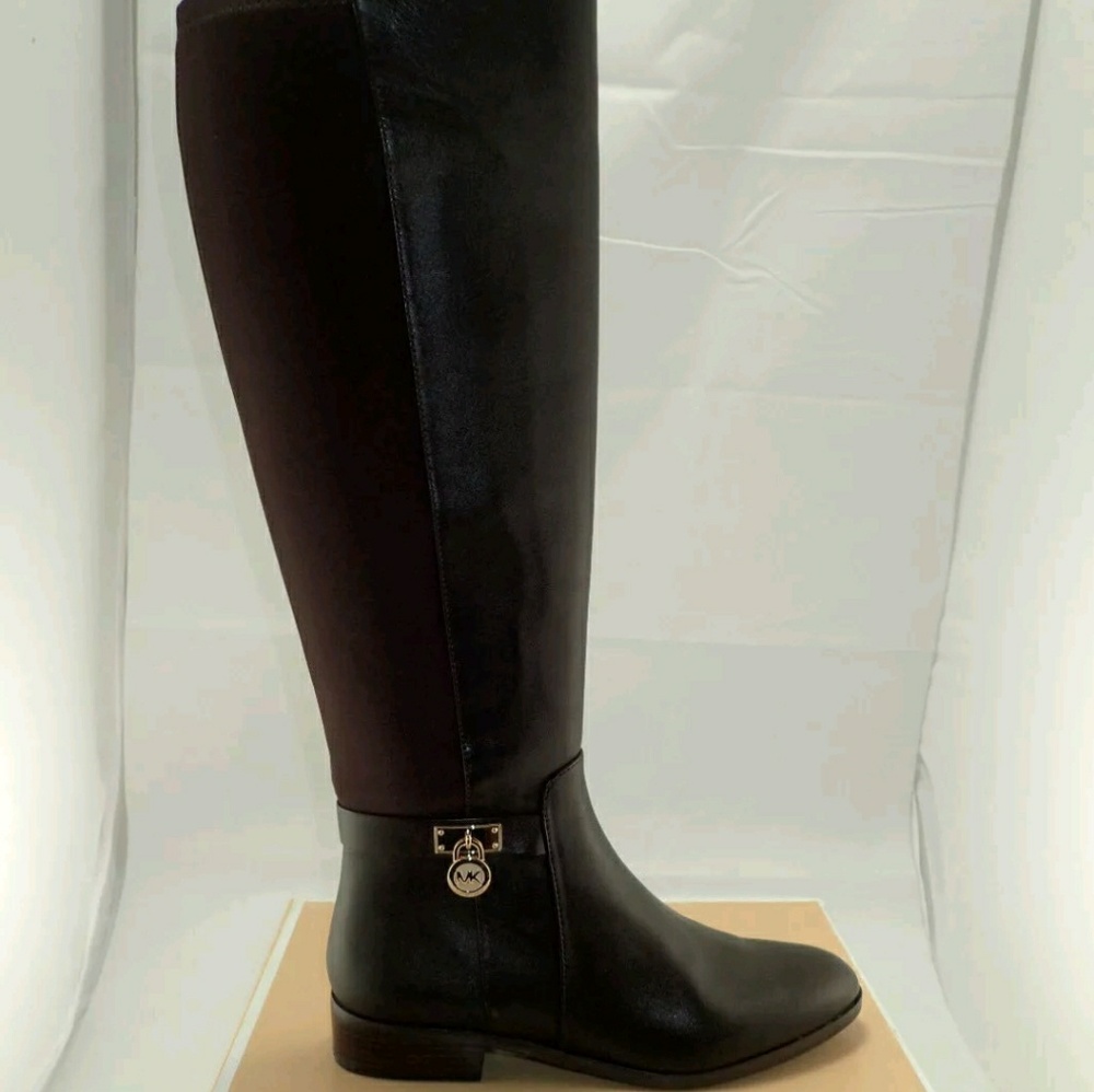 ***SOLD*** on other app***Michael Kors boots