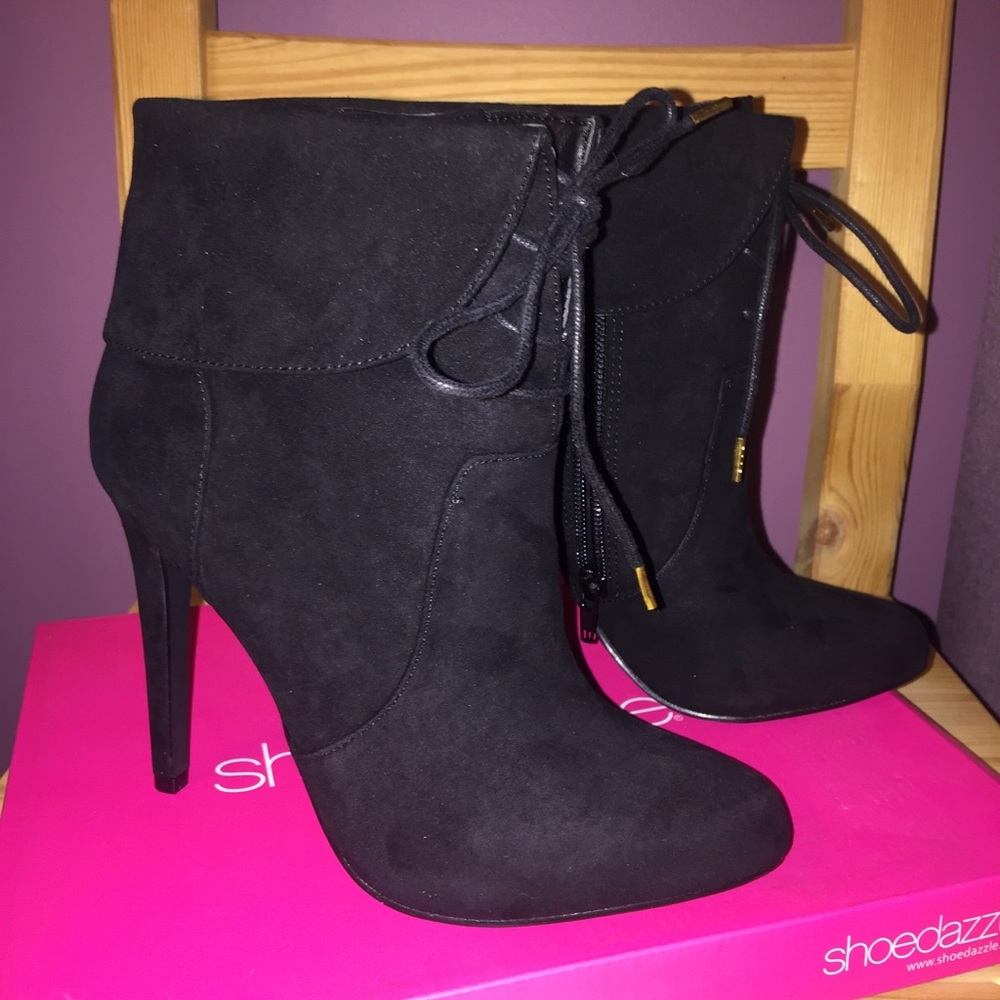 BRAND NEW Black Faux Suede Bootie