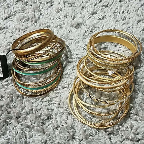 Ⓜ️NEW!!! Bundle Of Bangles - Picture 1 of 3