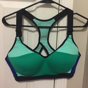 Excellent condition, Victoria’s Secret sports bra