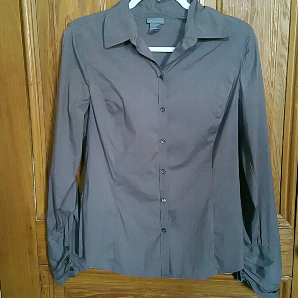 Ann Taylor Gray Blouse. Size 6.