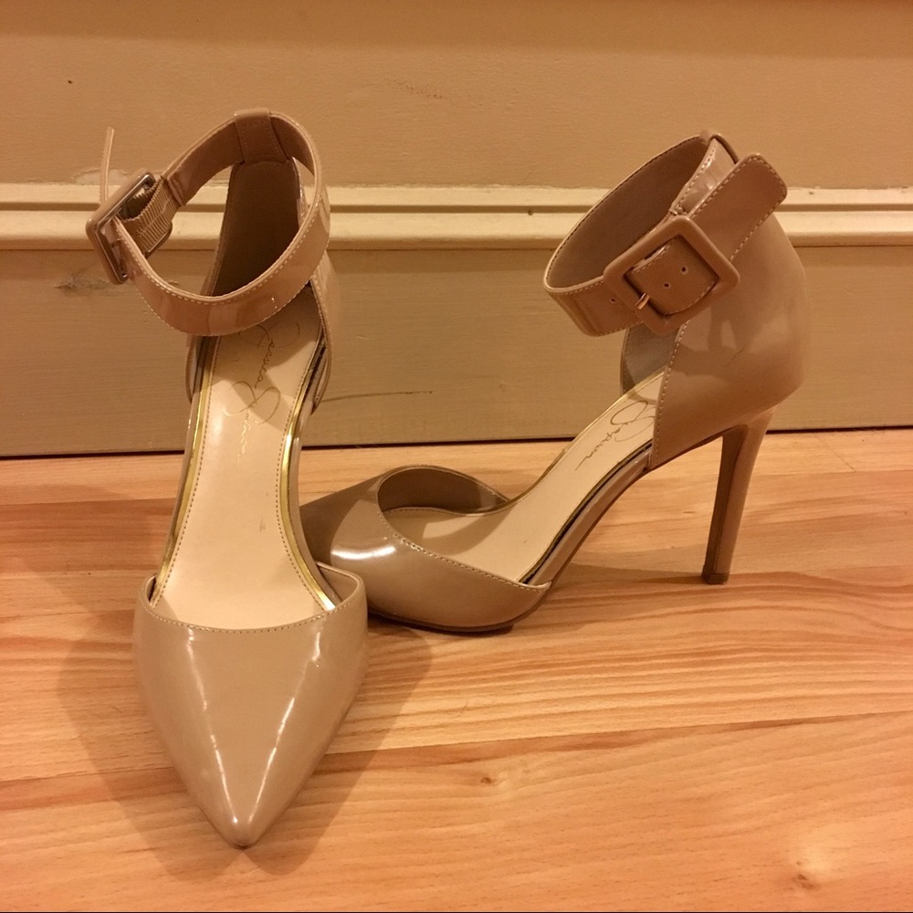 Beige, patent leather, pointy toe pumps