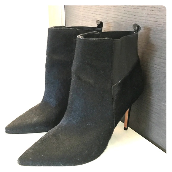 High heeled Haircalf black booties!  Charles David - Picture 1 of 8