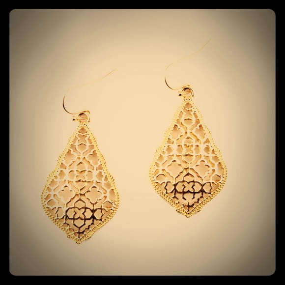 Filigree Pear Earrings - Picture 2 of 2
