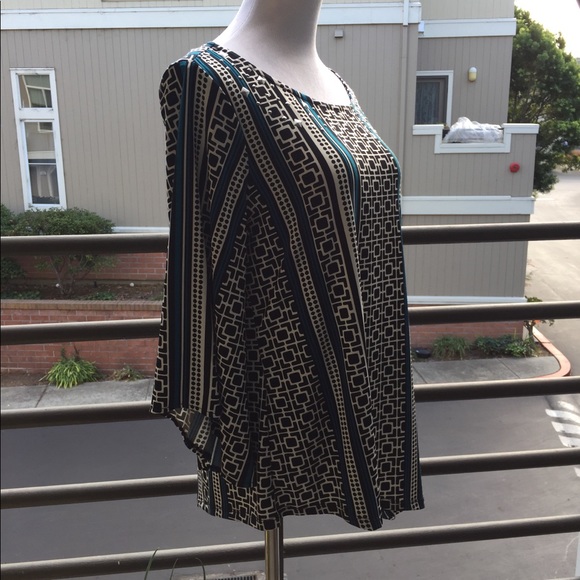 SOLD Alfani Women Geometric Pattern Top - Picture 2 of 4