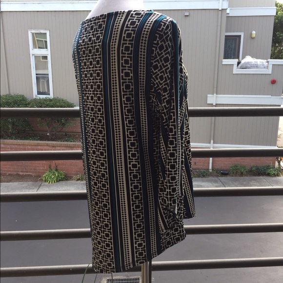 SOLD Alfani Women Geometric Pattern Top - Picture 3 of 4