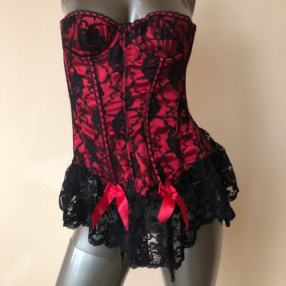 Never been worn black red lace lingerie 💋