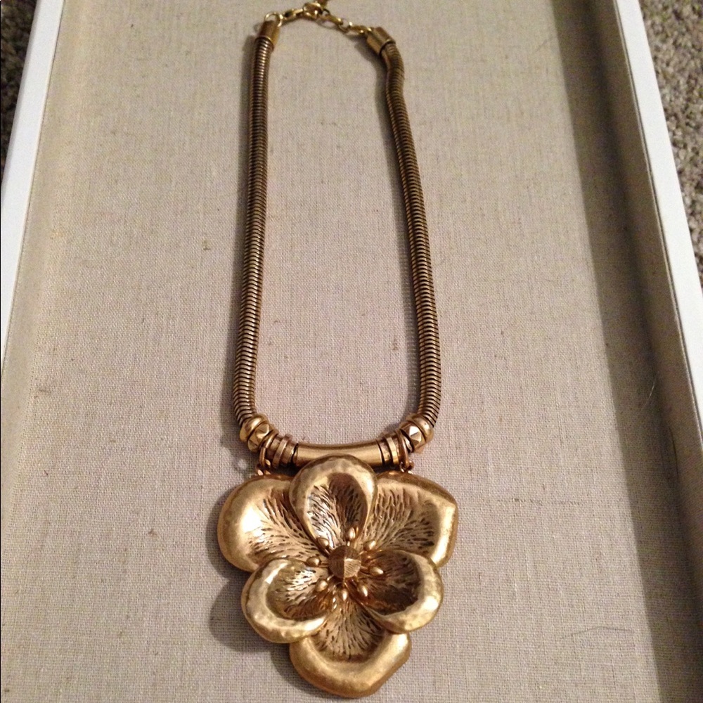Stella and Dot Necklace