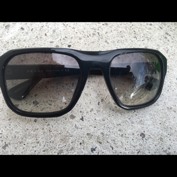 Black Prada sunglasses! main image 4