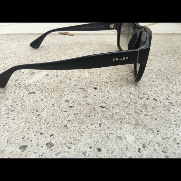 Black Prada sunglasses! main image 6