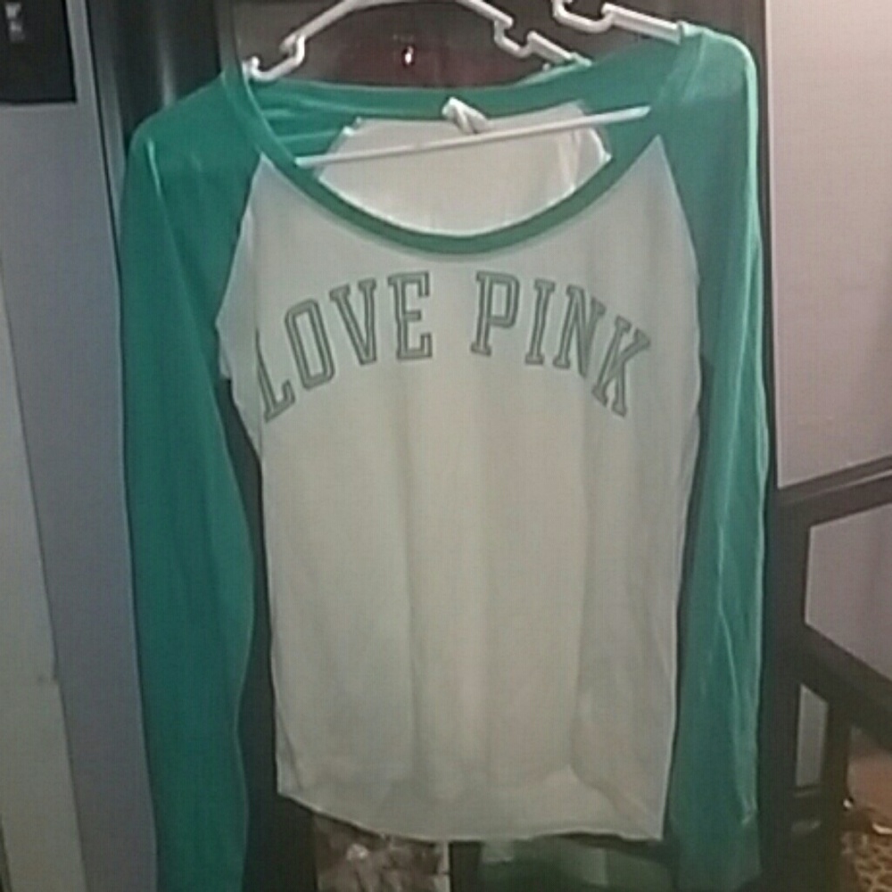 Vs shirt