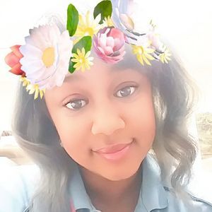 Meet your Posher, Ebonya