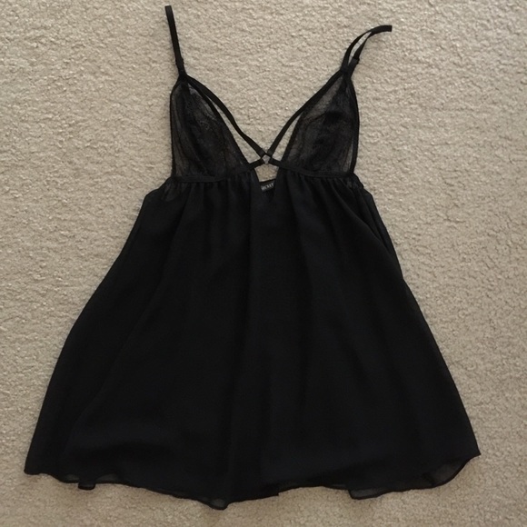 Sexy Silk Slip On 😍 - Picture 2 of 7