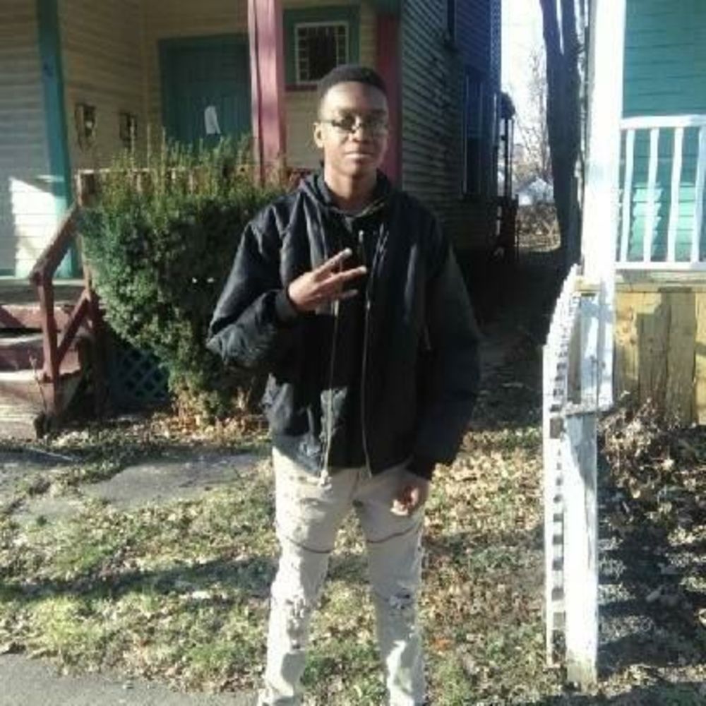 Meet your Posher, Jay jay