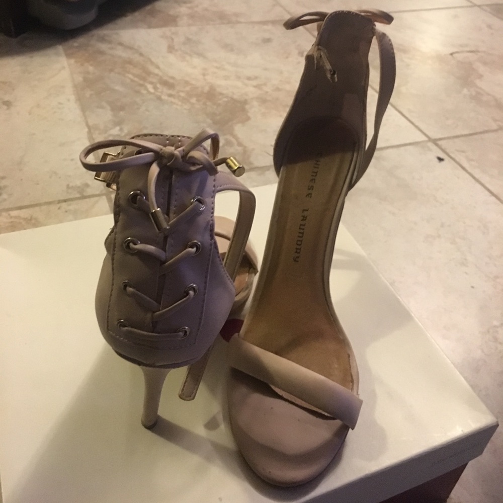Chinese laundry lace back heel