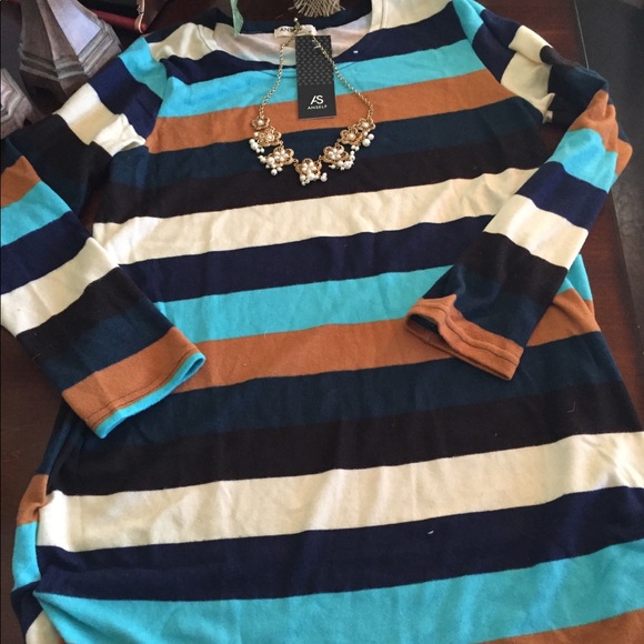 Stripped top - Picture 1 of 1