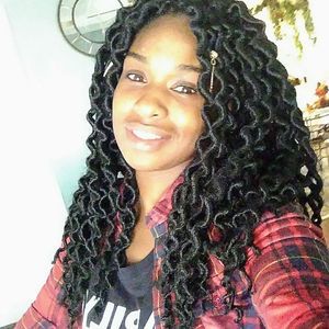 Meet your Posher, Shakeya