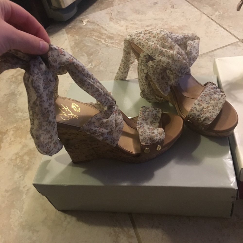 Colin Stuart for Victoria's Secret wedges