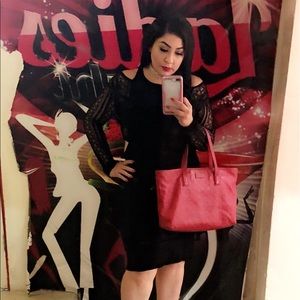 Meet your Posher, Alexia