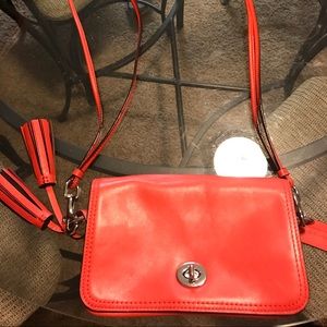 COACH small shoulder purse.