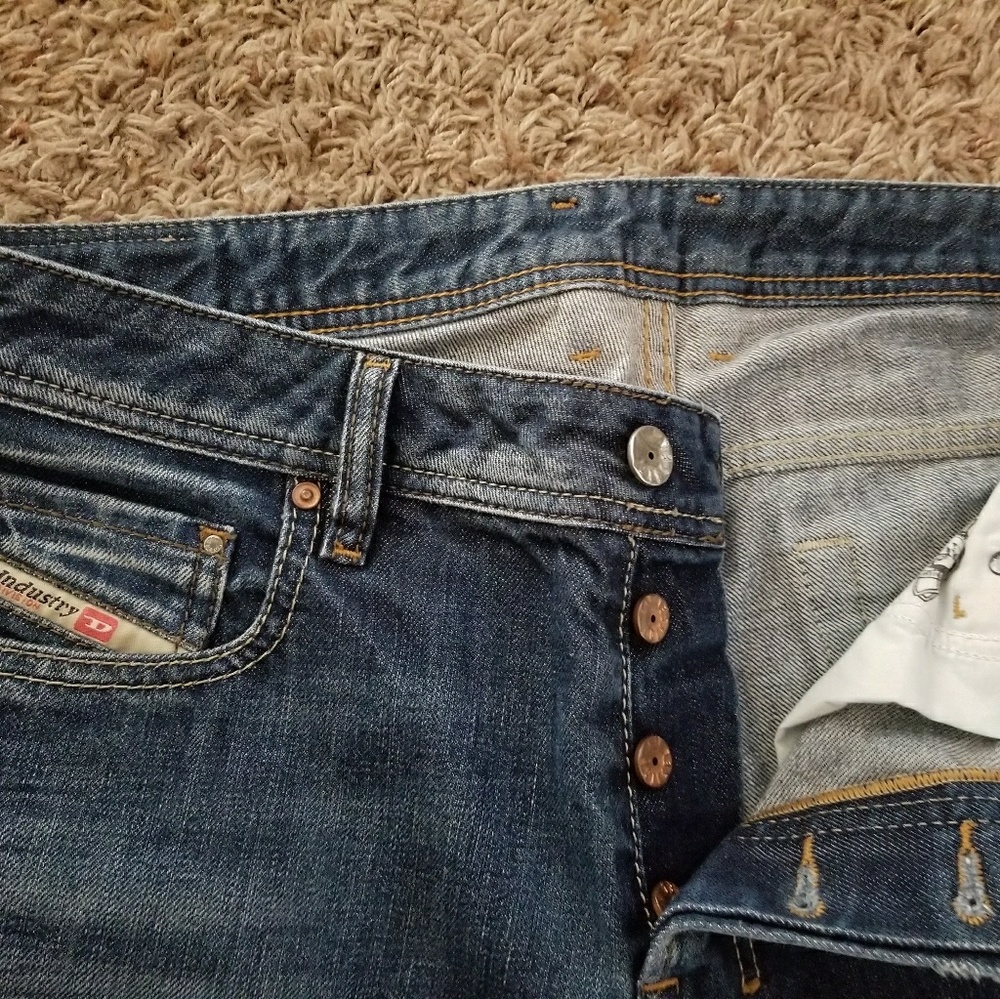 Men's diesel 34x32 Jeans