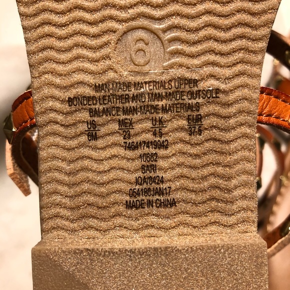 NWT SIZE 6 TAN SANDALS - Picture 5 of 6