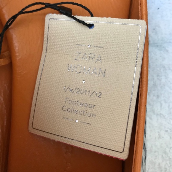 🆕 Zara Snakeskin Flats with Tan/Orange Trim - Picture 5 of 7