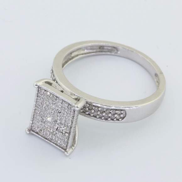 10K His and Her's Trio Diamond Wedding Set - Picture 3 of 7