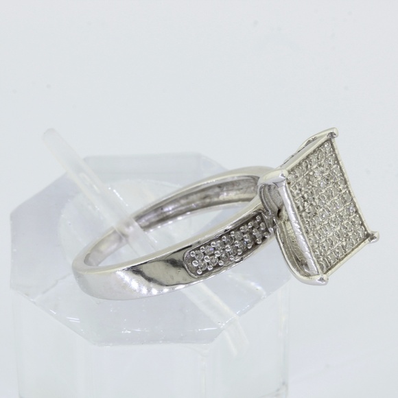 10K His and Her's Trio Diamond Wedding Set - Picture 4 of 7