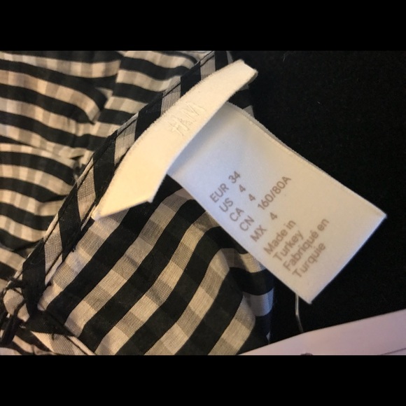 H&M Ruffled Dress - Picture 8 of 8