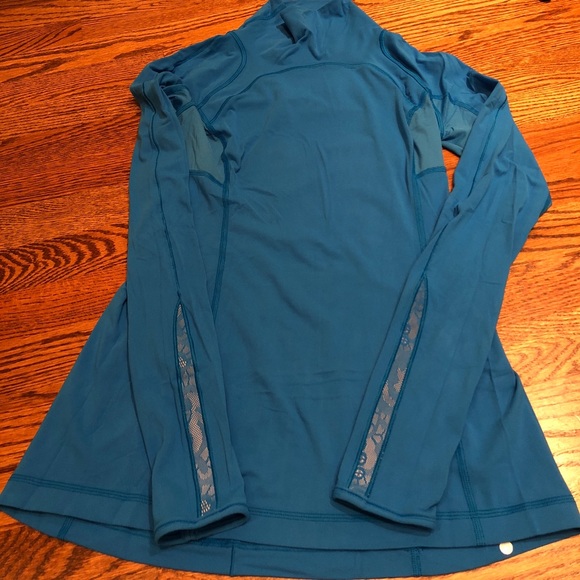 lululemon athletica Tops - Lululemon mockneck shirt