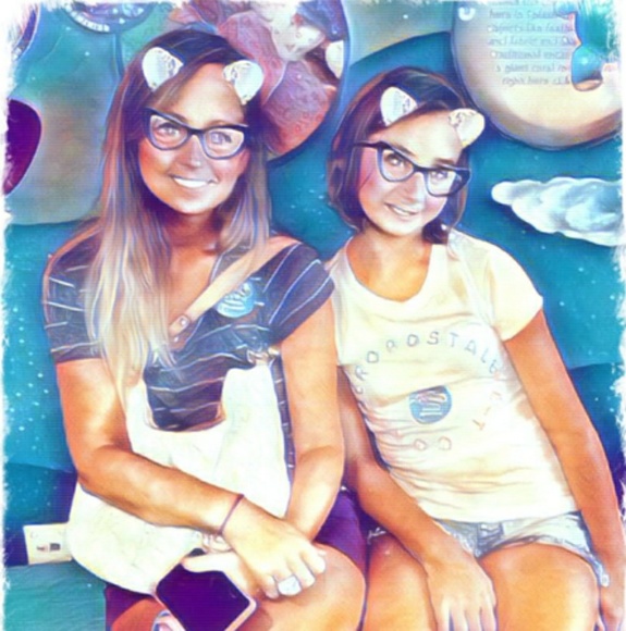 Meet your Posher, Casey - Picture 5 of 8