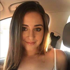 Meet your Posher, Jenna