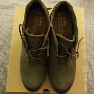 Wedge lace up boots...👢