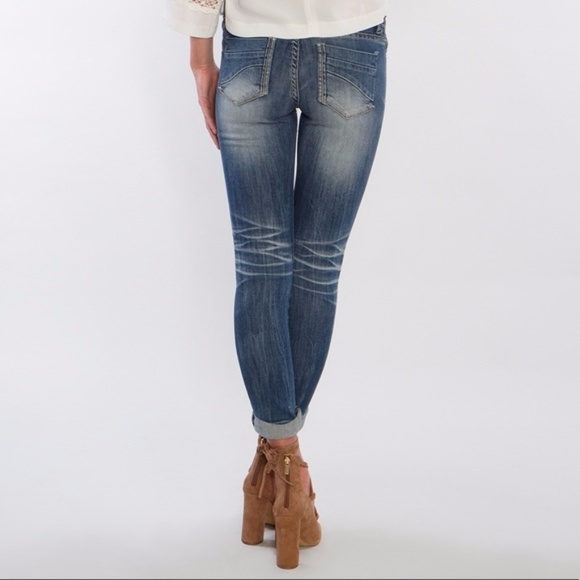 ⭐️⭐️DONATED TO CHARITY⭐️⭐️ 5 FOR $25⭐️ - Picture 3 of 7