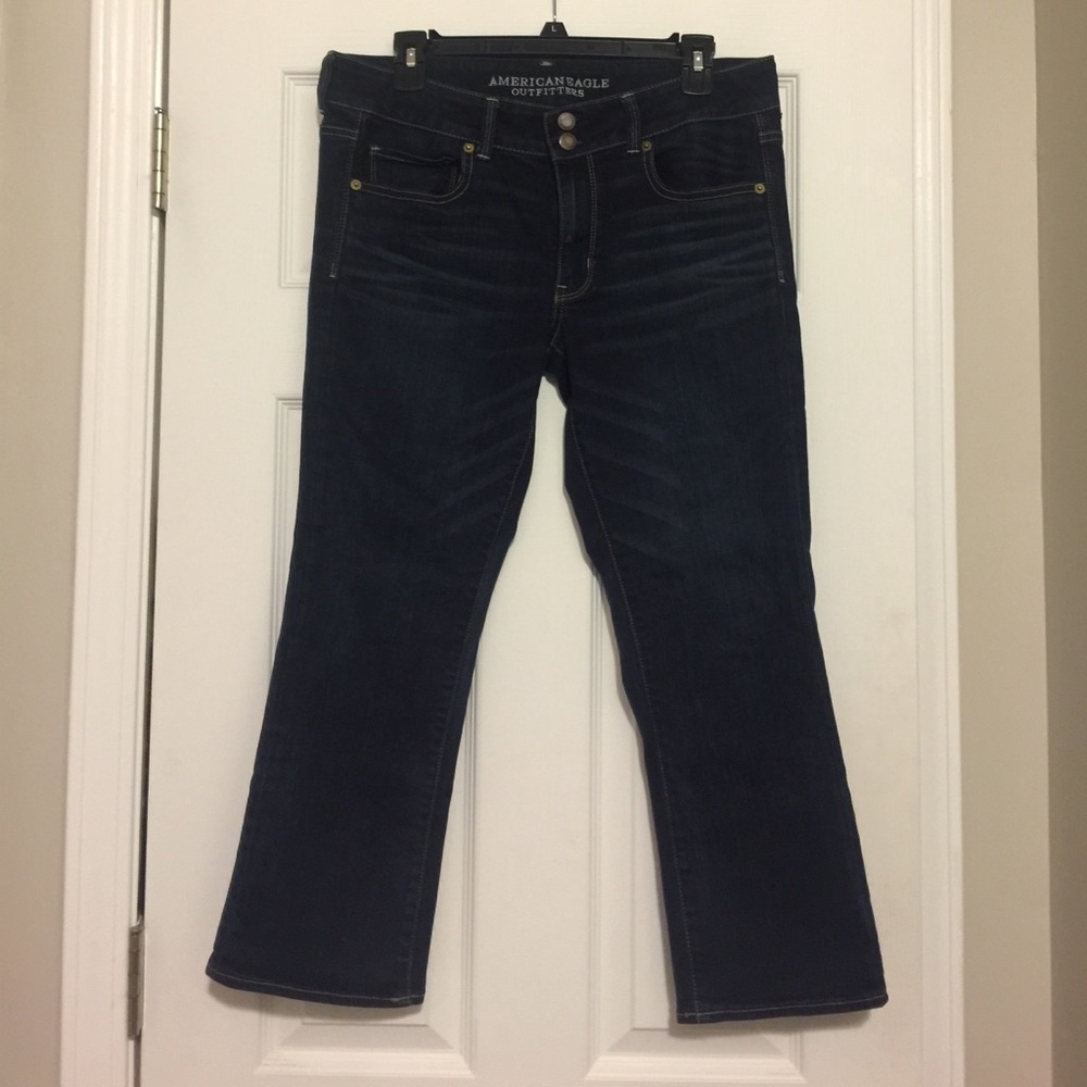 🦅American Eagle women’s size 12 capris 🦅