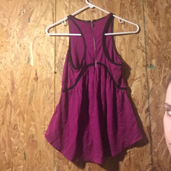 Express zip up t-back tank - Picture 2 of 2