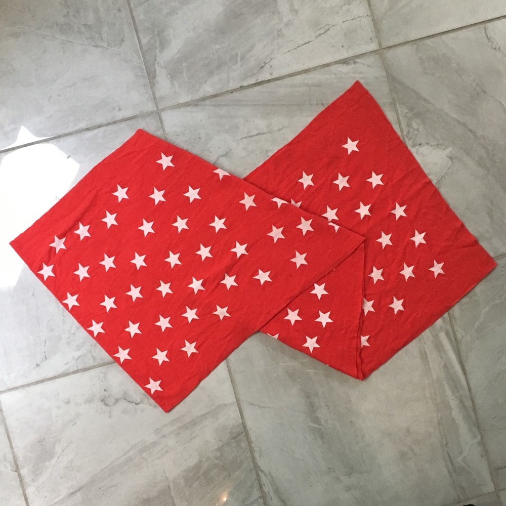 WILDFOX Couture Starshine Cozy Scarf NWOT