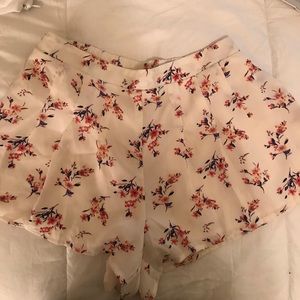 floral shorts