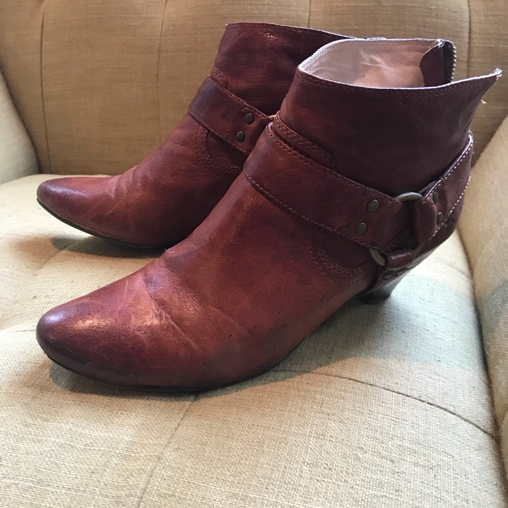 Frye Steffi Harness Bootie / Short Boot 9.5